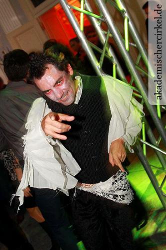 2010 10 31 o 151 20101101 1948063331