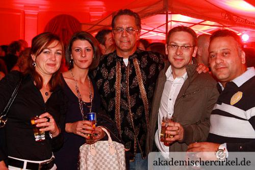 2010 10 31 o 154 20101101 1850345000